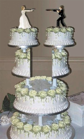 divorce-cake-guns
