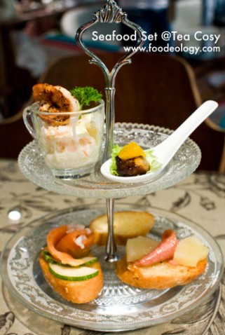 Seafood-Set_Tea-Cosy