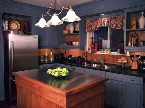 kitchen-color-blue-black