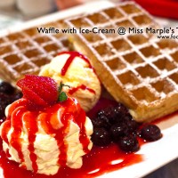 Waffle-with-Icecream