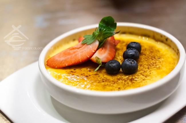 Rum-Infused-Vanilla-Creme-Brulee_The-Tastings-Room