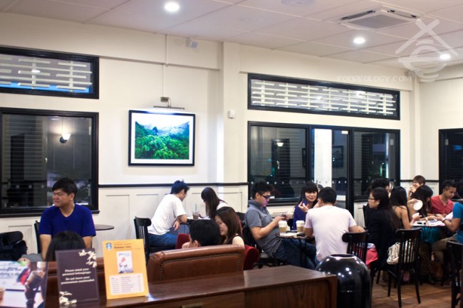 Starbucks-Rochester-Park_upper