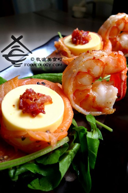 simmered-prawn-with-smoked-salmon