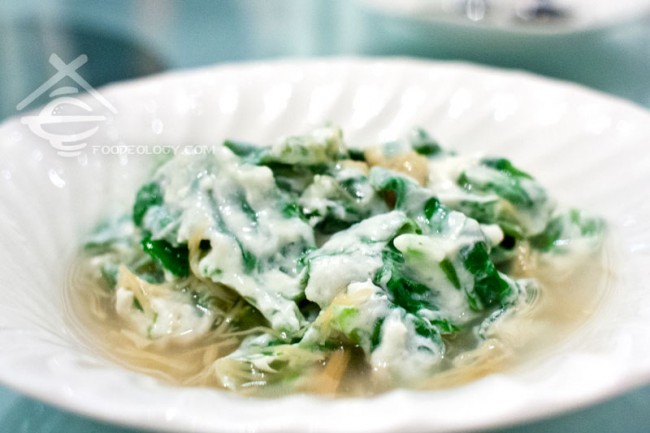 Braised-Chicken-with-Dou-Miao_Putien Braised-Chicken-with-Dou-Miao_Putien