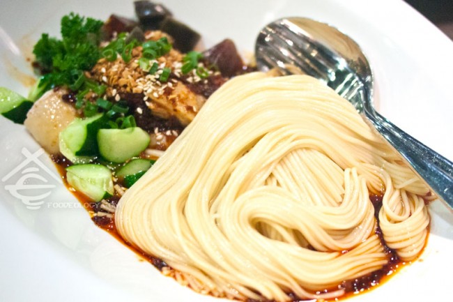 La-Mian-with-Spicy-Chicken_Crystal-Jade-Jiang-Nan