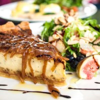 Cheese-Caremelized-Onion-Quiche_PS-Cafe