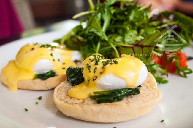 Eggs-Florentine_PS-Cafe