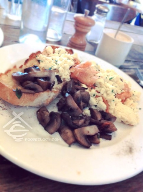 Scrambled-Eggs-With-Smoked-Salmon_Green-Refectory