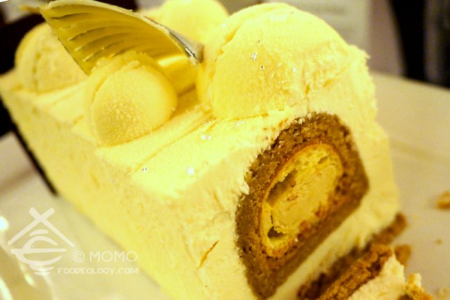 White-Chocolate-Coffee-Log-Cake_Goodwood-Park-Hotel