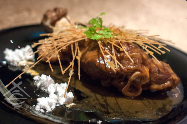 Spiced-braised-lamb-shank_The-Clan