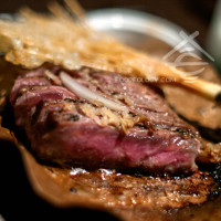 Beef-Tenderloin-on-Pu-Ye-and-Granite-Hot-Stone_Dozo