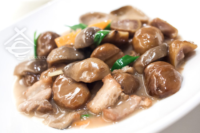 Stirfried-chestnut-and-mushrooms_Putien