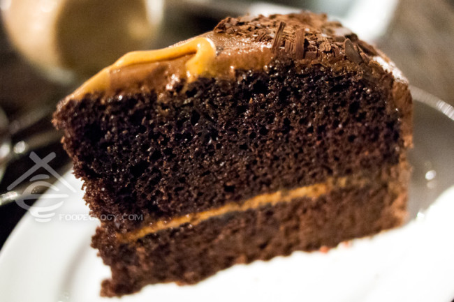 Sea-Salt-Peanut-Butter-Chocolate-Cake_Frootkeyk_PasarBella