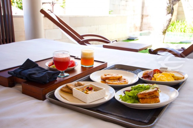 Breadfast-in-Bed_The-Bale