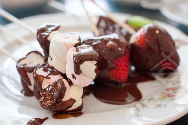 Chocolate-Coated-Marshmellow_LEspresso-Goodwood-Park-Hotel
