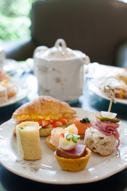 Croissant-and-Finger-Food_LEspresso-Goodwood-Park-Hotel