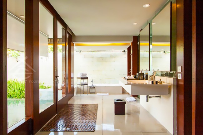 Single-Pavilion-Bathroom_The-Bale