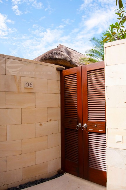 Single-Pavilion-Door_The-Bale