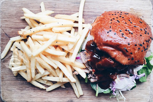 Pulled-Pork-Burger_Tobys-Estate